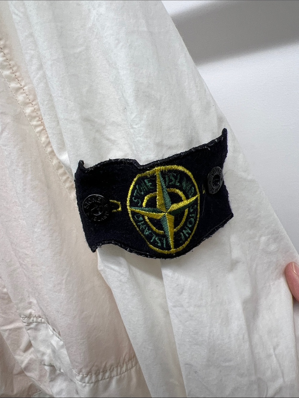 Stone Island Off-White Pullover Anorak - Picture 4 of 8